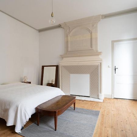 Maison De Ville Avec Jardin "La Coquette" Jonzac Esterno foto