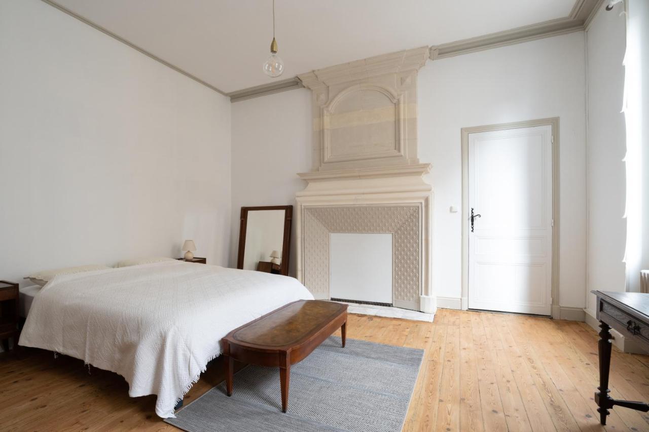 Maison De Ville Avec Jardin "La Coquette" Jonzac Esterno foto