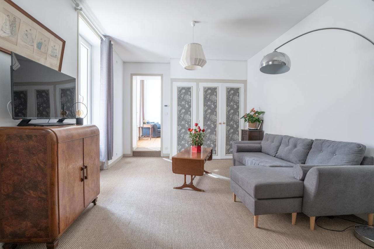 Maison De Ville Avec Jardin "La Coquette" Jonzac Esterno foto