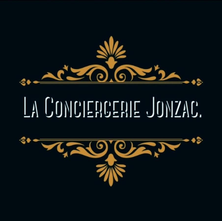 Maison De Ville Avec Jardin "La Coquette" Jonzac Esterno foto